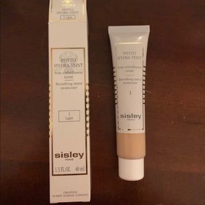 Sisley tinted moisturizer